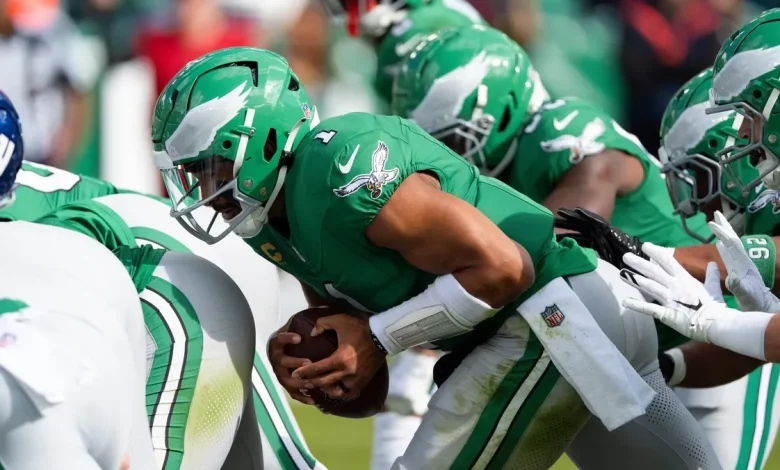 Why Lions' Dan Campbell still doesn't want Eagles' tush push banned: 'I'm a purist'