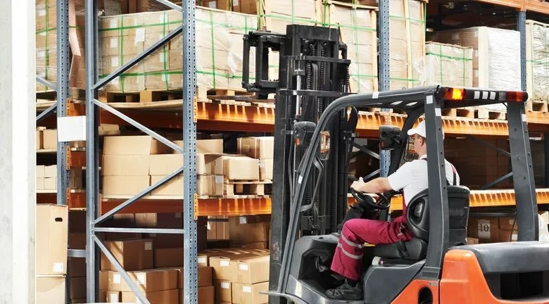 Will Max Tunnicliff's Appointment Shift Fastenal's (FAST) Digital Strategy and Supply Chain Focus?