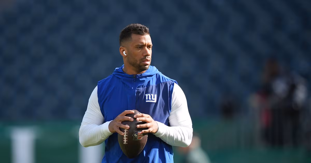 Wilson expresses desire to stay with Giants next season despite benching