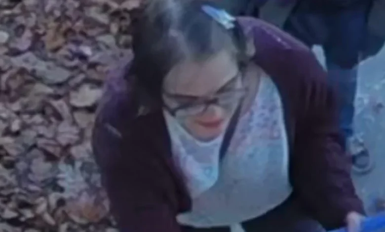 Wisconsin woman who stabbed classmate to please Slender Man cut off monitoring bracelet, left group home