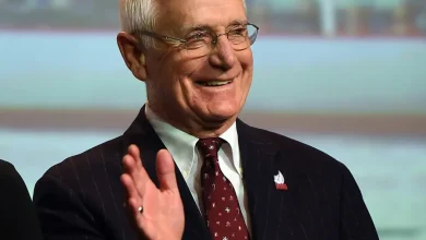 With an assist from a friend, Jack Parker headed to Hockey Hall of Fame