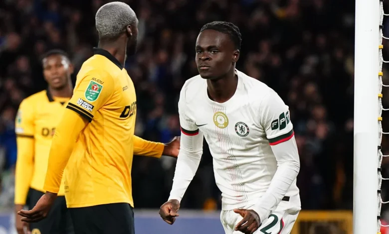 Wolves 3-4 Chelsea: Seven-goal thriller sees Blues into Carabao Cup quarter-final as Liam Delap is sent off