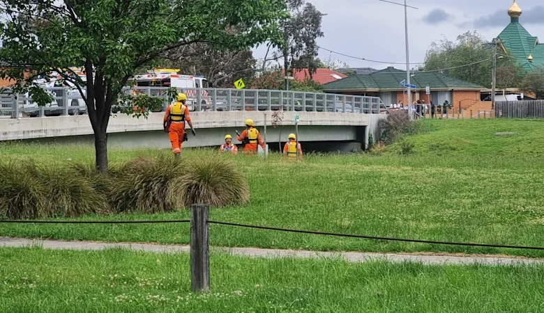 Woman and child drown in Dandenong Creek