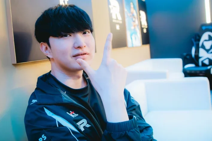 Worlds 2025: KT Rolster’s Deokdam Talks 3–0 Win Over CFO and Semifinal Clash With Gen.G