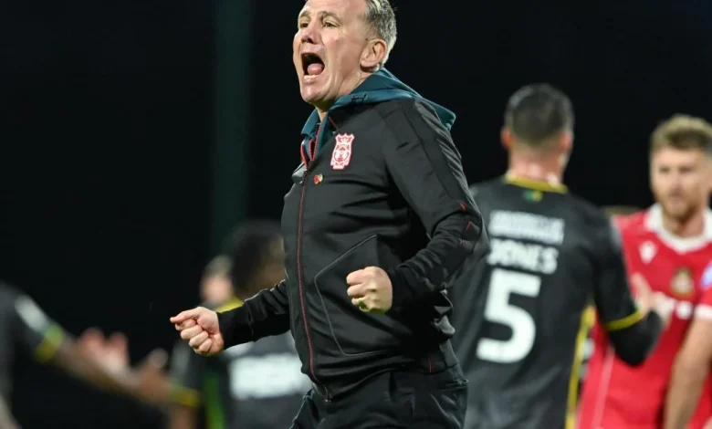 Wrexham boss Parkinson on Championship being so tight ahead of Bristol City test