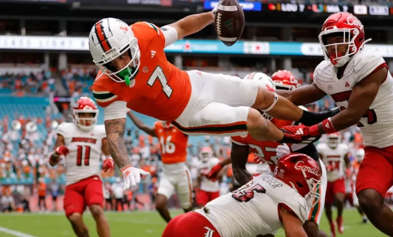 Xavier Restrepo will be active for Titans tomorrow