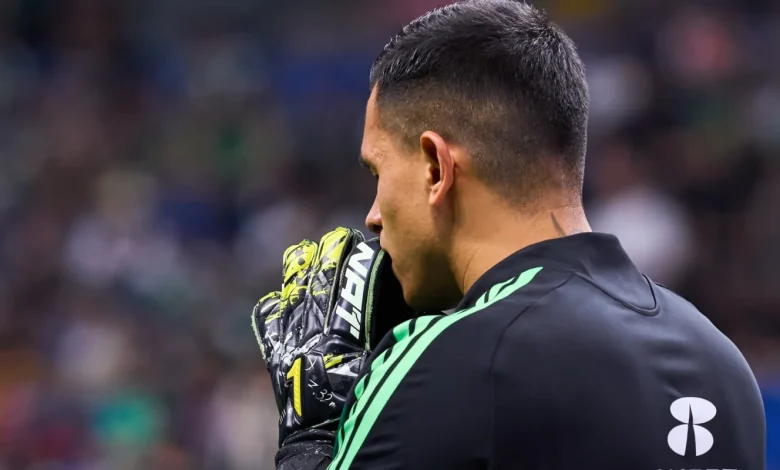 Ya salió el peine, revelan por qué la afición abucheó a Luis Malagón