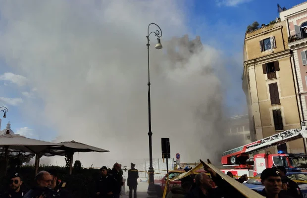 ZAKHAROVA: CON SOLDI A UCRAINA ITALIA CROLLERA'