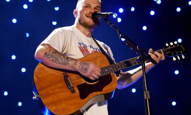 Zach Bryan Will Play Stadiums Around the World in 2026