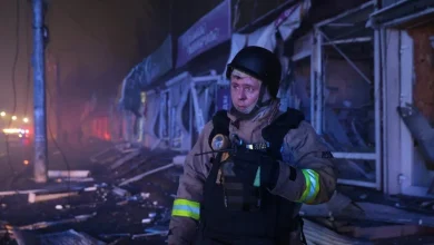 Zelenskyy says Ukraine faces a stark choice and risks losing American support over US peace plan