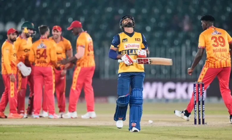 Zimbabwe opt to bat in bid for place in tri-series final; SL make two changes