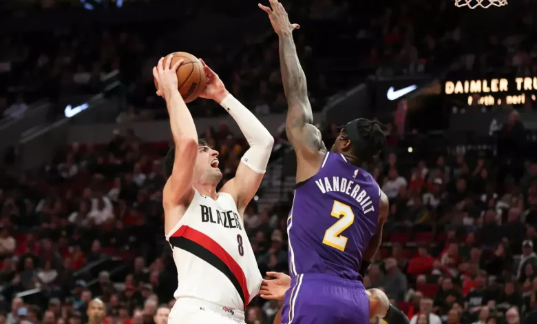 trail blazers vs lakers Ayton Leads Shorthanded Lakers Past Trail Blazers 123-115