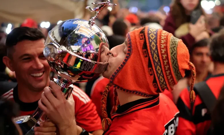 ¿Qué artistas cantan y participan del show en la final de la Copa Libertadores 2025?