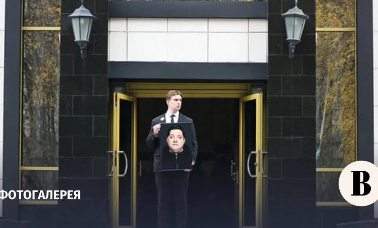 Фото. Как прошла церемония прощания с Романом Поповым