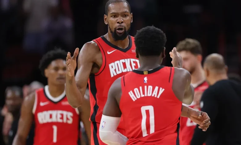 ‘Consummate pro’: As injuries mount, Aaron Holiday steps up in Houston