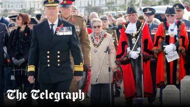 ‘Fake admiral’ takes centre stage at Remembrance event