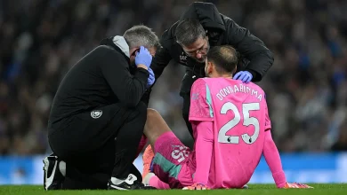 ‘Give each 50/50 situation to the away team’ – Farke on Donnarumma injury stoppage in Leeds’ defeat to Man City