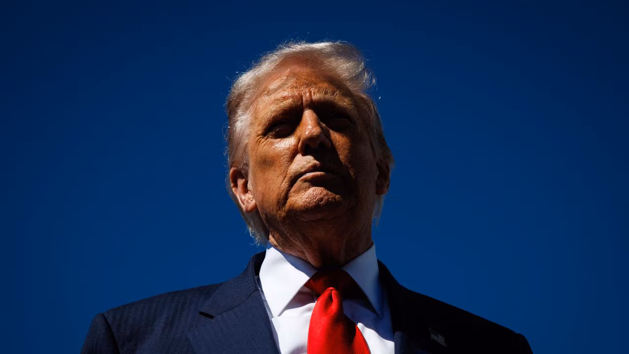 ‘Guns-a-blazing’: Trump threatens country