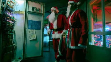 ‘Jingle Bell Heist’ Review: Two Aggrieved Strangers Plot a Payback Crime in Amiable Netflix Romantic Comedy