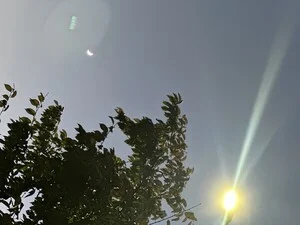 [오늘날씨] 훈훈한 늦가을이 저물어가고, 오후부터 냉랭한 기운 들어차