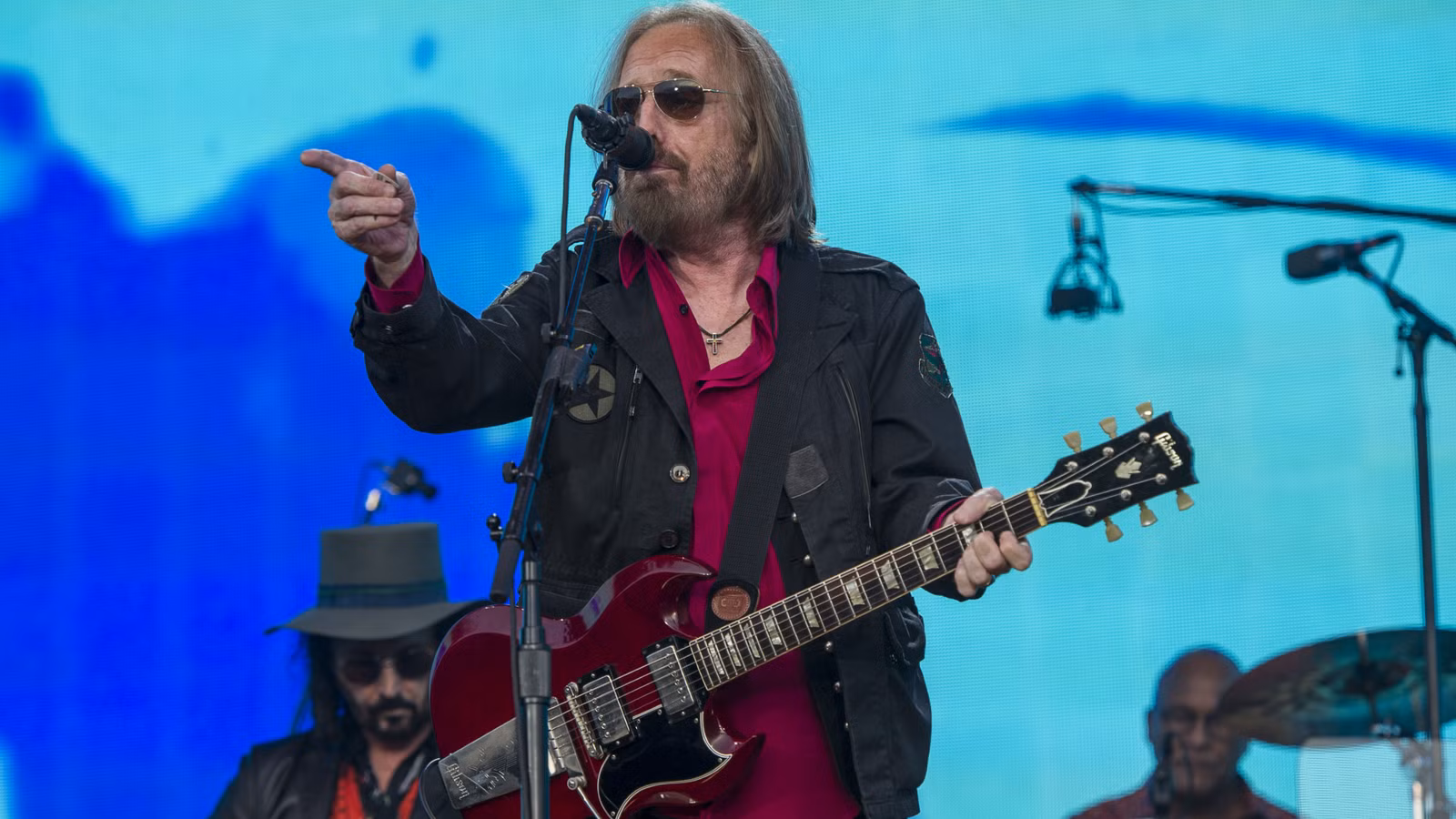 10 Classic Rock Legends Who Secretly Made Some Of The Best Christmas Music Ever