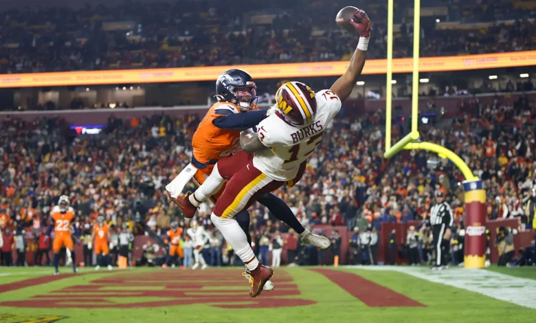 Catch of the year? Treylon Burks makes one-handed TD grab on Sunday Night Football