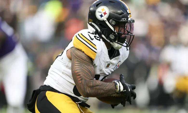 Steelers add Jaylen Warren to injury report, may not play vs. Dolphins