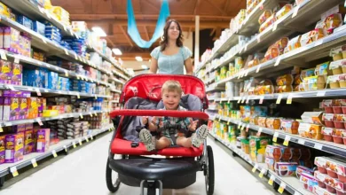 2 Reasons to Buy Dollarama Stock Before Year End and 1 Reason to Wait