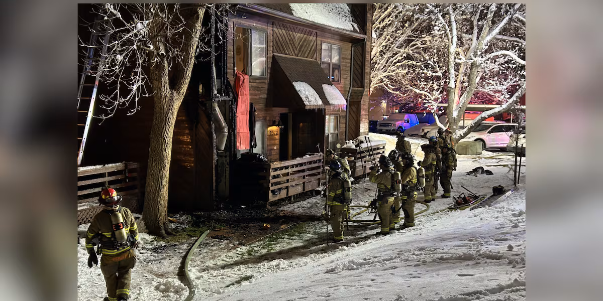 2 displaced after structure fire at Colorado Springs townhouse complex