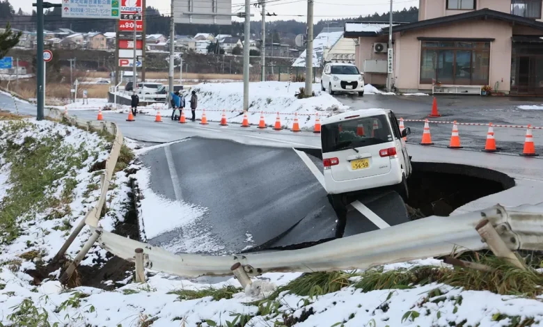 2 huge earthquakes strike within days. Is it a warning?