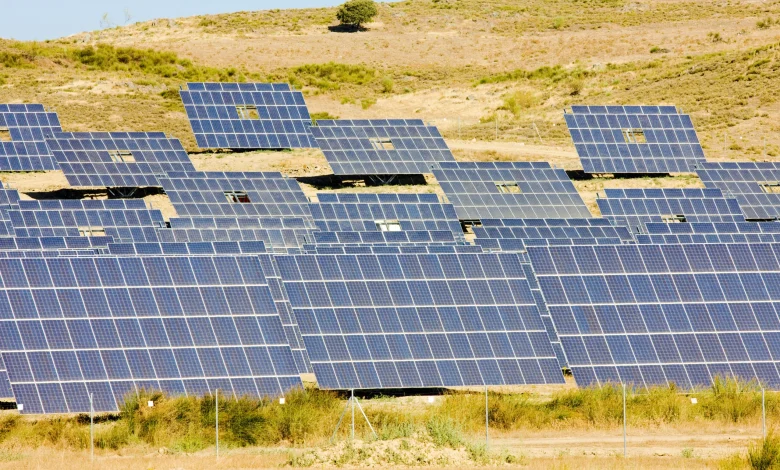 AGL considers renewables fund to finance development