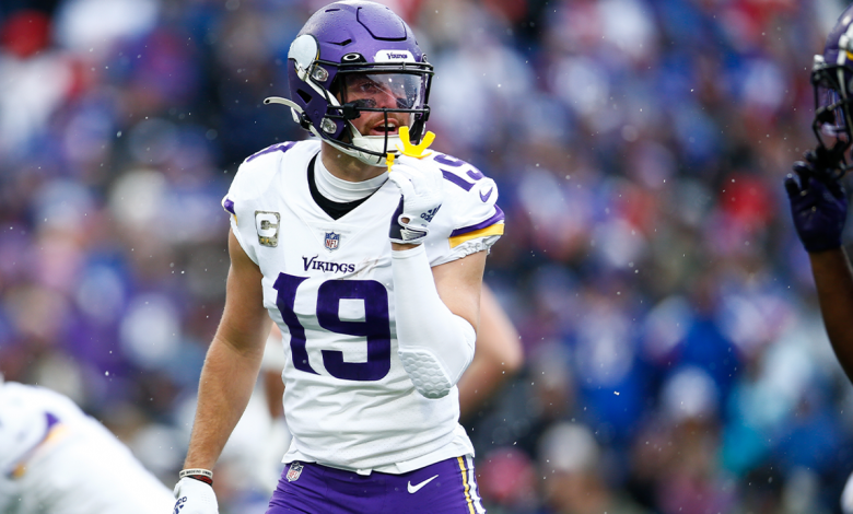 Adam Thielen a healthy scratch for Vikings at Seahawks
