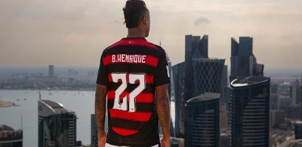 Água no chope? Flamengo enfrenta ambiente 'pró-PSG' do Qatar pelo Mundial