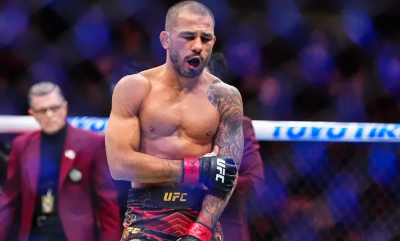 Alexandre Pantoja releases statement after gruesome injury ends title reign at UFC 323