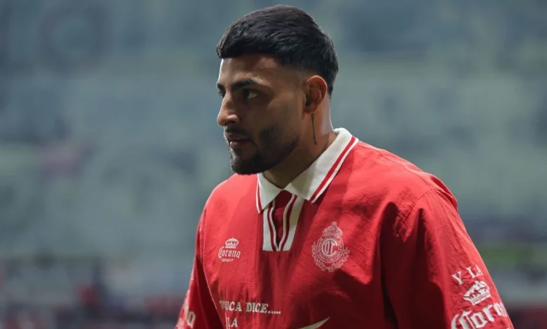 Alexis Vega no viaja a Monterrey; Toluca separó a fisioterapeutas
