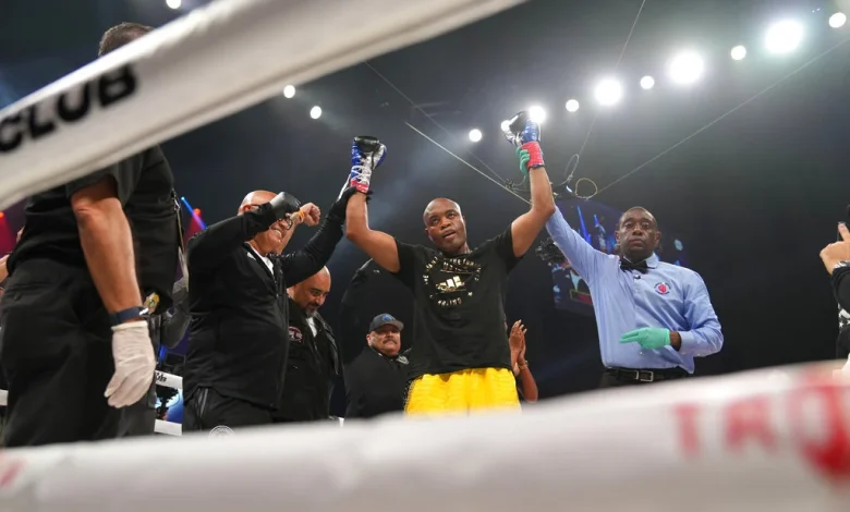 Anderson Silva vs. Tyron Woodley Prediction, Pick for Fights Tonight