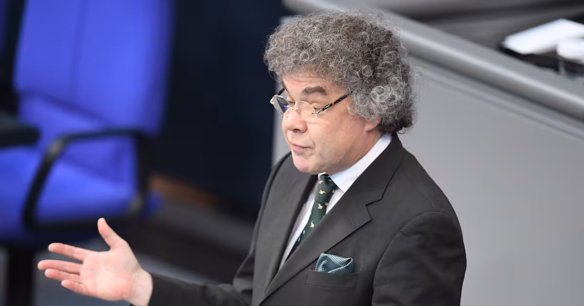 Anklage gegen AfD-Abgeordneten Moosdorf wegen Hitlergruß im Bundestag