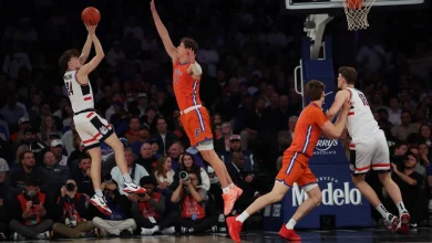 Another "Close, but ..." for Gators in loss to UConn