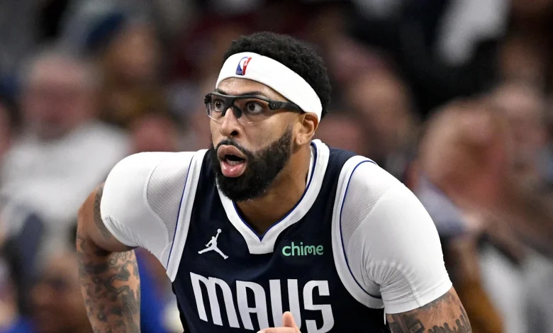Anthony Davis pops up on Mavericks injury report as NBA trade season starts