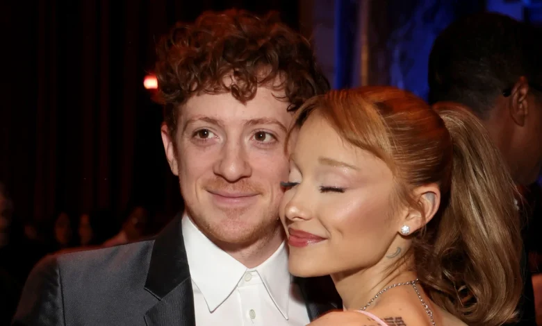 Ariana Grande & Ethan Slater Reportedly Weren't Shy About Their Affair While Filming Wicked