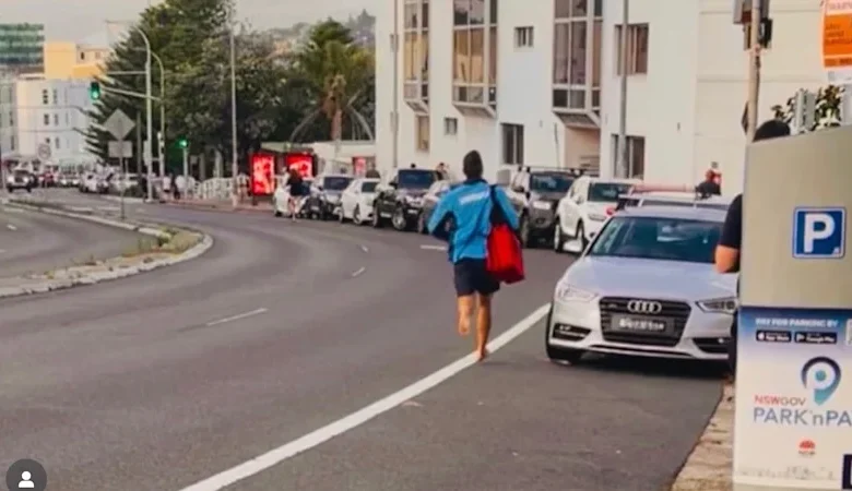 As hundreds fled Bondi, Jacko the lifeguard ran barefoot from Tamarama towards it