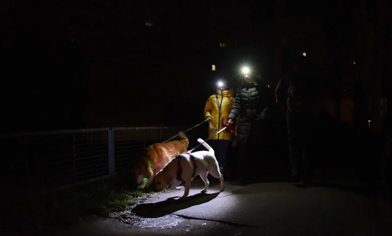 As peace talks grind on, Russia zeroes in on Ukraine’s power