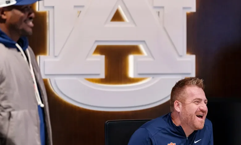 Auburn signing day live updates: Latest news, recruiting rankings