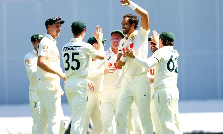 Australia v England LIVE - Tourists win toss and choose to bat in second Ashes test
