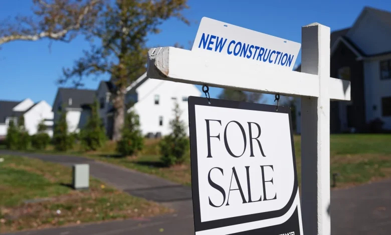 Average US long-term mortgage rate ticks up to 6.22%, but remains close to its low for the year