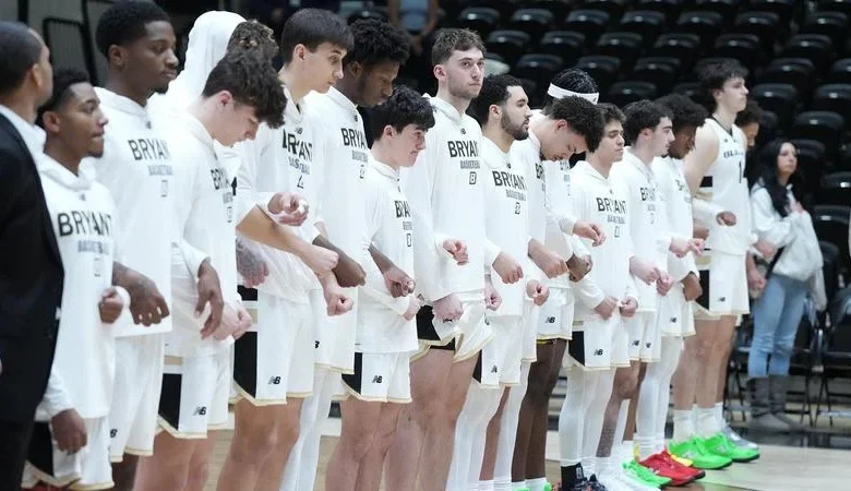 BRYANT, STONEHILL MEET TUESDAY NIGHT AT THE CHACE (6 PM)