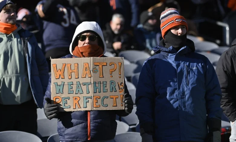 Bears-Browns game kicks off at a frigid 8 degrees