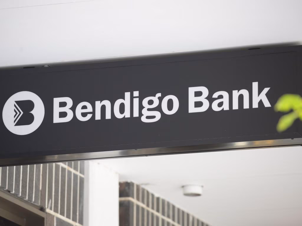 Bendigo Bank snaps up RACQ’s $300m bank assets