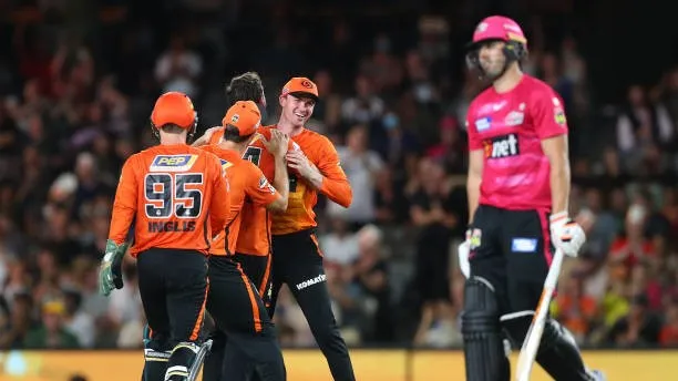Big Bash League results: Scores, standings, squads and schedule for BBL|15 2025-2026