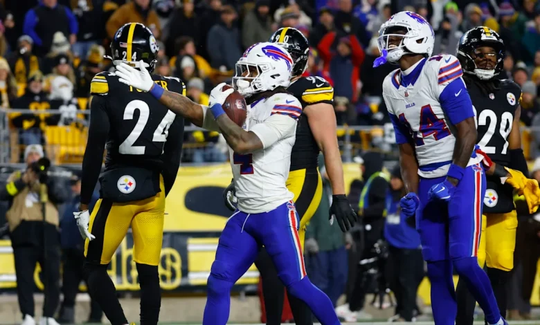 Bills run wild in 26-7 win in Pittsburgh